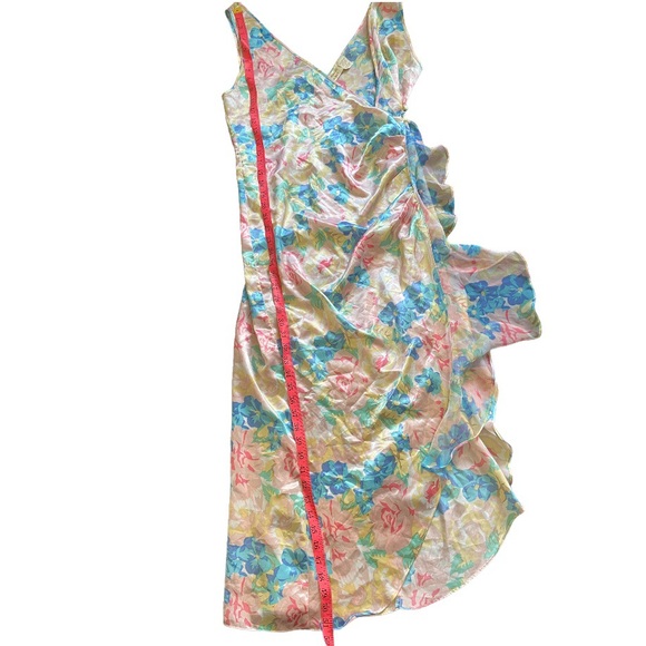 Vintage Victoria’s Secret gold label ruffled wrap slip dress - Picture 13 of 16